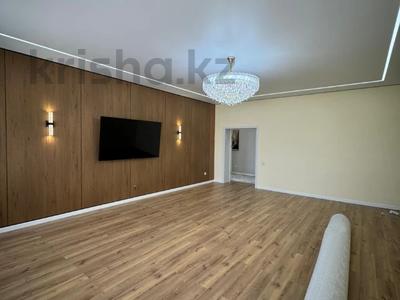 3-комнатная квартира · 120 м² · 3/5 этаж, мкр. Алтын орда за 37 млн ₸ в Актобе