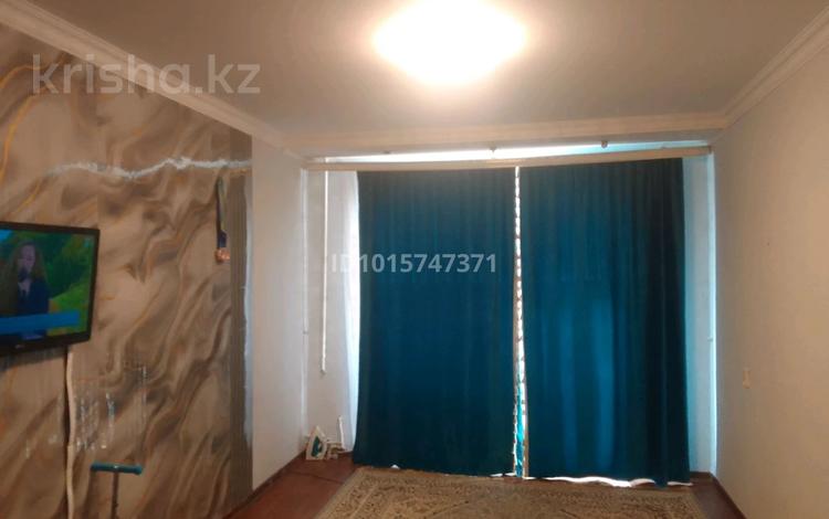 3-комнатная квартира · 63 м² · 3/5 этаж, Абаи 117 за 18 млн ₸ в Уральске — фото 2