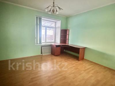 5-бөлмелі пәтер · 209 м² · 2/2 қабат, Муканова 1, бағасы: 55 млн ₸ в Петропавловске