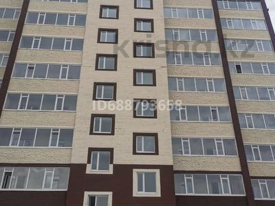 1-бөлмелі пәтер, 49.7 м², 1/9 қабат, мкр. Алтын орда 200А, бағасы: 12.5 млн 〒 в Актобе, мкр. Алтын орда