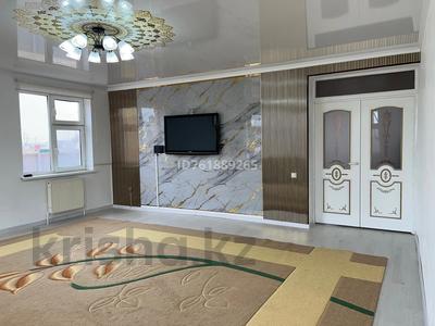 Отдельный дом · 6 комнат · 240 м² · 6.7 сот., мкр Сарыкамыс, Доспанбет жырау 2 за 50 млн ₸ в Атырау
