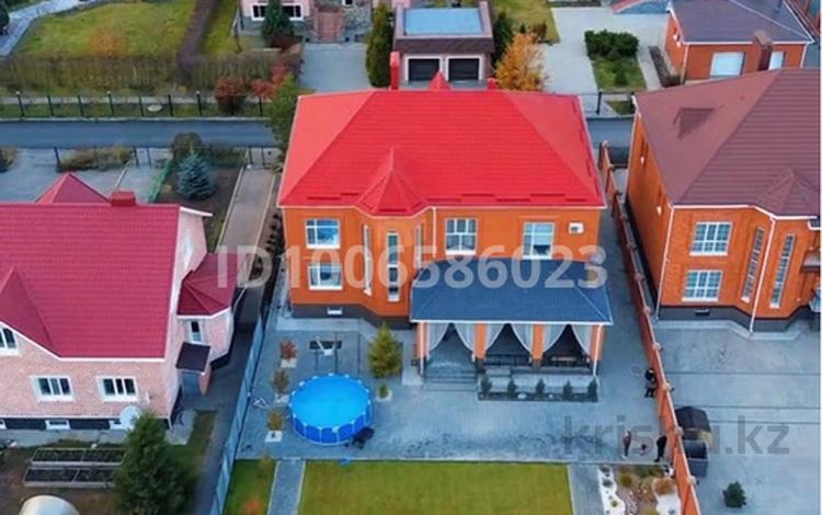 Отдельный дом · 3 комнаты · 570 м² · 12 сот., Абая 9/1 — Красный партизан за 320 млн 〒 в Костанае — фото 2