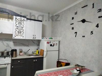 Жер үй мен саяжайлар в Абай обл.: Жеке үй · 5 бөлме · 170 м² · 6 сот., Габбасова 8 — Пересечение фурманова, бағасы: 50 млн 〒 Жеке үй · 5 бөлме · 170 м² · 6 сот., Габбасова 8 — Пересечение фурманова, бағасы: 50 млн 〒 в Семее
