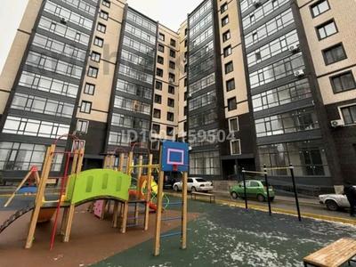 Пәтерлер в Западно-Казахстанской обл.: 2-бөлмелі пәтер · 77.4 м² · 8/9 қабат, Курмангазы 98 — Сарайшык - Курмангазы, бағасы: 30 млн 〒 2-бөлмелі пәтер · 77.4 м² · 8/9 қабат, Курмангазы 98 — Сарайшык - Курмангазы, бағасы: 30 млн 〒 в Уральске