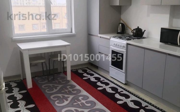 1-комнатная квартира · 50 м² · 6/9 этаж, 19-й мкр 15 за 130 000 ₸ в Актау, 19А мкр — фото 2