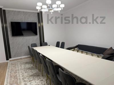2-бөлмелі пәтер · 80 м² · 8/17 қабат, Бейсекбаева 2 — Евразийский университет им Гумилева, бағасы: 33 млн ₸ в Астане, р-н Байконур