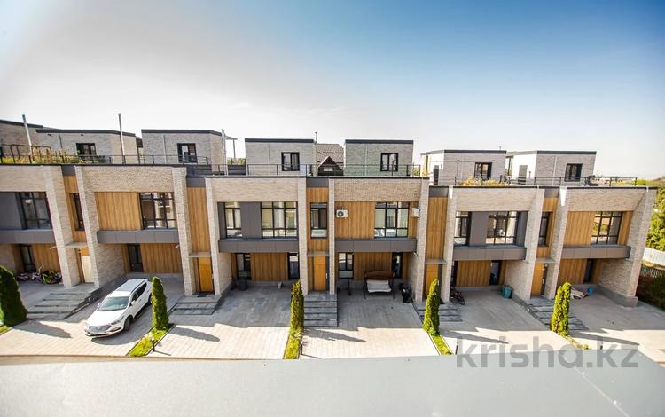Часть дома · 4 комнаты · 200 м² · 1.5 сот., Абулхаир хана 111 за 255 млн ₸ в Алматы — фото 14