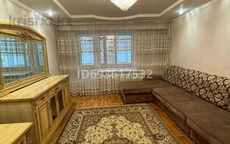 3-комнатная квартира, 80 м², 4/9 этаж помесячно, Абылайхана 14 — Кажымухан