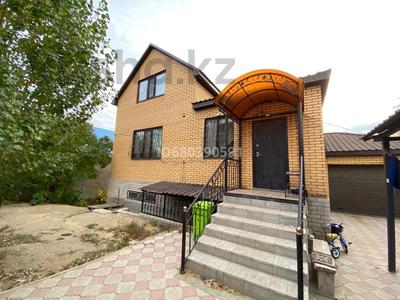 Отдельный дом · 8 комнат · 330 м² · 5 сот., улица Герцена 13 за 45 млн 〒 в Актобе