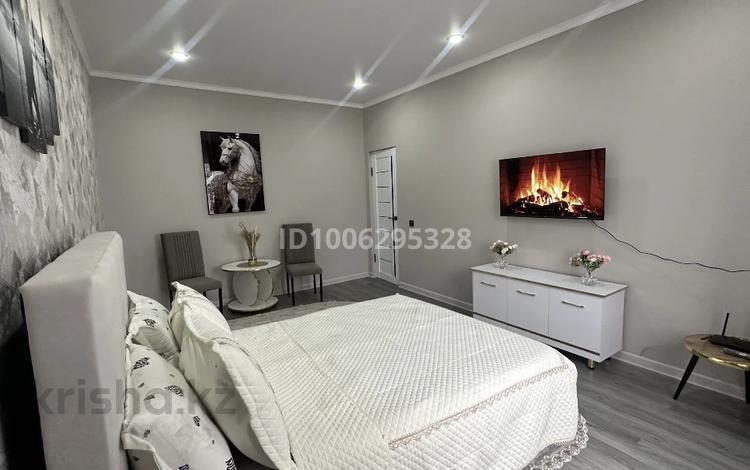 1-комнатная квартира · 55 м² · 12/13 этаж, Розыбакиева 247 за 2 500 ₸ в Алматы, Бостандыкский р-н — фото 3