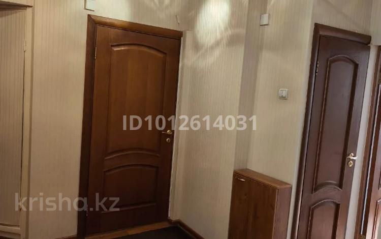 3-комнатная квартира · 74.2 м² · 3/5 этаж, мкр Алмагуль, ул. Хусаинова — ТРЦ MEGA Alma-Ata за 67 млн ₸ в Алматы, Бостандыкский р-н — фото 2
