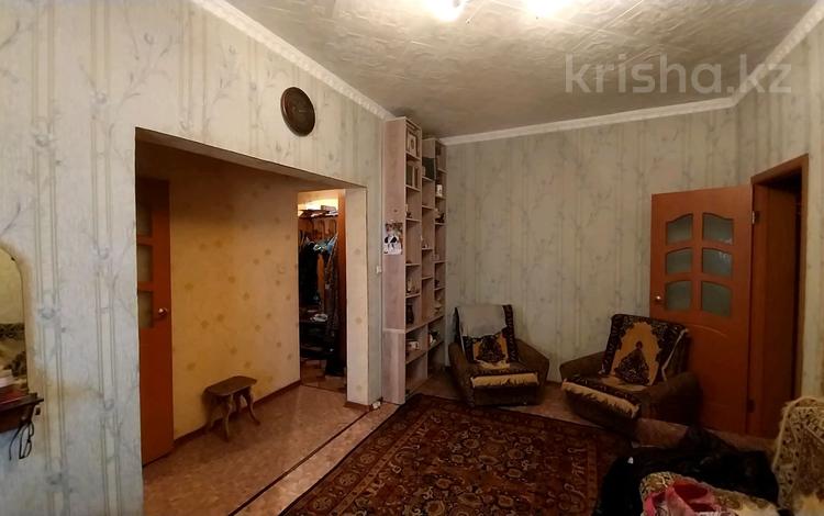 2-комнатная квартира, 45 м², 1/2 этаж, Чайковского 4 за 18 млн 〒 в Семее — фото 2