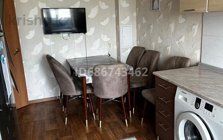 3-бөлмелі пәтер · 70 м² · 8/10 қабат, мкр 5 100в — Тургенева 100в, бағасы: 21.5 млн 〒 в Актобе — фото 2