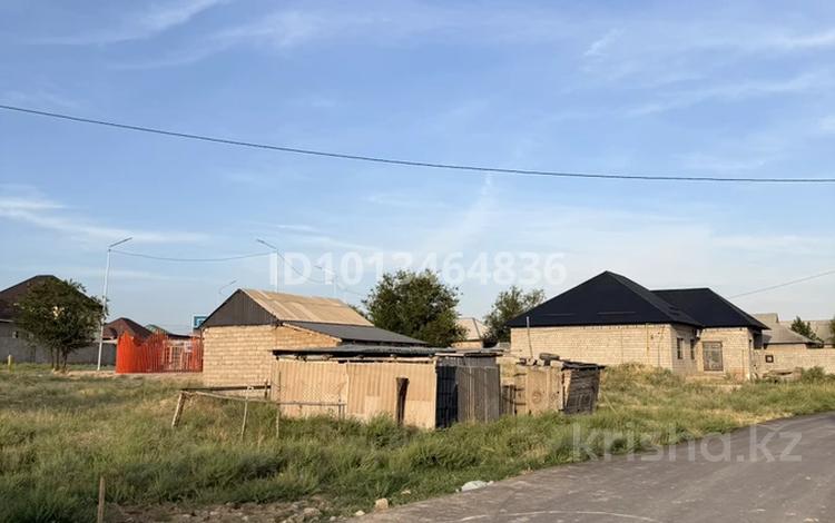 Отдельный дом · 1 комната · 20 м² · 0.8 сот., мкр Бозарык — Продам или Обмен на квартиру в Астане расположения идеален под бизнес угловой участок все коммуникации проведена Я хозяйн посредники не беспокоит за 777 777 ₸ в Шымкенте, Абайский р-н — фото 2
