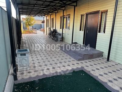 Отдельный дом · 4 комнаты · 160 м² · 12 сот., Унчибаева 61 за 63 млн 〒 в Сатпаев