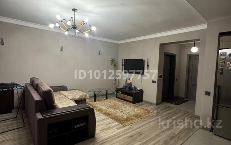 3-бөлмелі пәтер · 82 м² · 4/5 қабат, мкр Думан-2, бағасы: 400 000 ₸ в Алматы, Медеуский р-н — фото 2