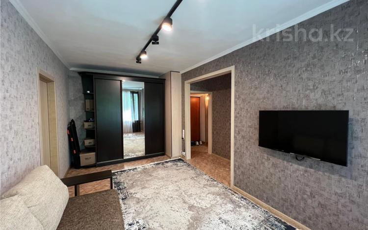 2-комнатная квартира · 40 м² · 3/3 этаж, мкр Новый Город, Воинов за 19.9 млн ₸ в Караганде, Казыбек би р-н — фото 2