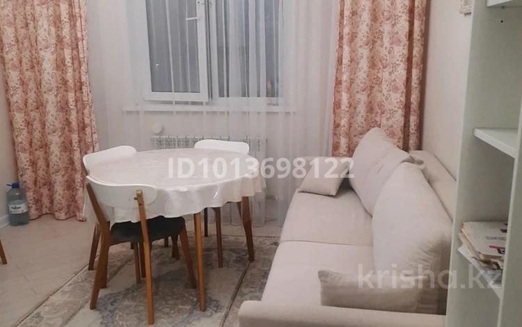 1-комнатная квартира · 40 м² · 3/10 этаж, Абикен Бектуров 3/3 — Сыганак уг Толе би за 270 000 ₸ в Астане, Есильский р-н — фото 2