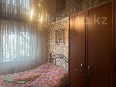 3-бөлмелі пәтер · 58 м² · 3/5 қабат, 8-шағынаудан, Аскарова 32/89, бағасы: 25 млн ₸ в Шымкенте, Туран р-н