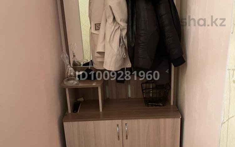 2-бөлмелі пәтер · 43 м², 6й микрорайон, Газалиева 1 — Ермекова - газалиева, бағасы: 150 000 ₸ в Караганде, Казыбек би р-н — фото 2