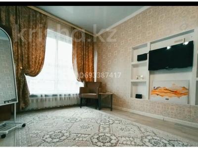 1-бөлмелі пәтер, 40 м², 7/12 қабат ай сайын, Тажибаевой, бағасы: 350 000 〒 в Алматы, Бостандыкский р-н