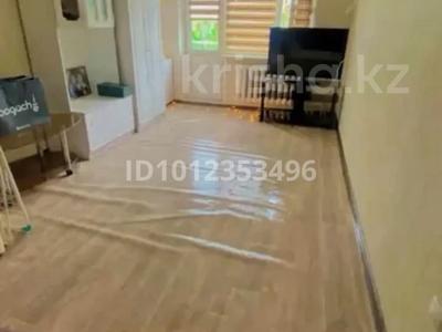 2-бөлмелі пәтер · 44 м² · 5/5 қабат, 16-й мкр. 43, бағасы: ~ 12 млн ₸ в Караганде