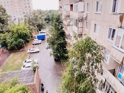 3-комнатная квартира · 64 м² · 6/6 этаж, Минина 38/1 — 2й Павлодар, 18 школа за 18.3 млн 〒