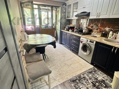 3-комнатная квартира · 64 м² · 2/5 этаж, Самал 16 за 25 млн ₸ в Талдыкоргане, мкр Самал