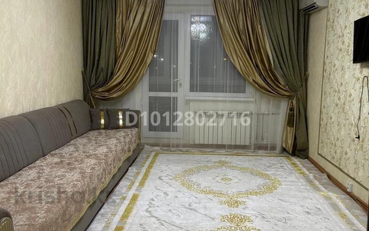 3-комнатная квартира · 70 м² · 1/9 этаж, 10 микрорайон 5 за 23 млн ₸ в Аксае — фото 2
