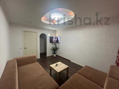 2-комнатная квартира · 45 м² · 1/5 этаж, Маметовой 7 за 12 000 ₸ в Аксу