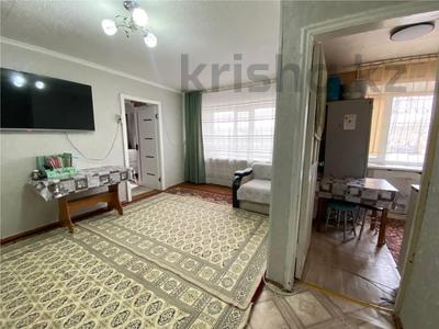3-бөлмелі пәтер · 54 м² · 1/5 қабат, Пришахтинск, Зелинского 28/2, бағасы: 15.5 млн ₸ в Караганде, Алихана Бокейханова р-н