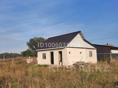 Отдельный дом · 3 комнаты · 45 м², Акжар 37 за 19 млн ₸ в Алматинской обл., Талгарский р-н