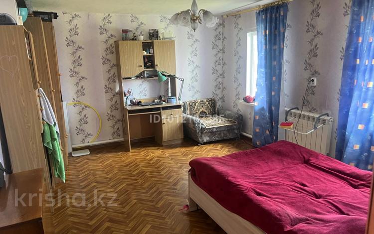 Часть дома · 4 комнаты · 95 м² · 6 сот., мкр Новый Город, Ул.Космодемьянской 44 - 2 за 30 млн ₸ в Караганде, Казыбек би р-н — фото 3