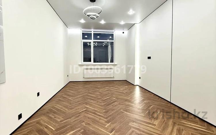 3-комнатная квартира · 74 м² · 4/12 этаж, Туран 67 — Назарбаев университет за 450 000 ₸ в Астане, Есильский р-н — фото 2