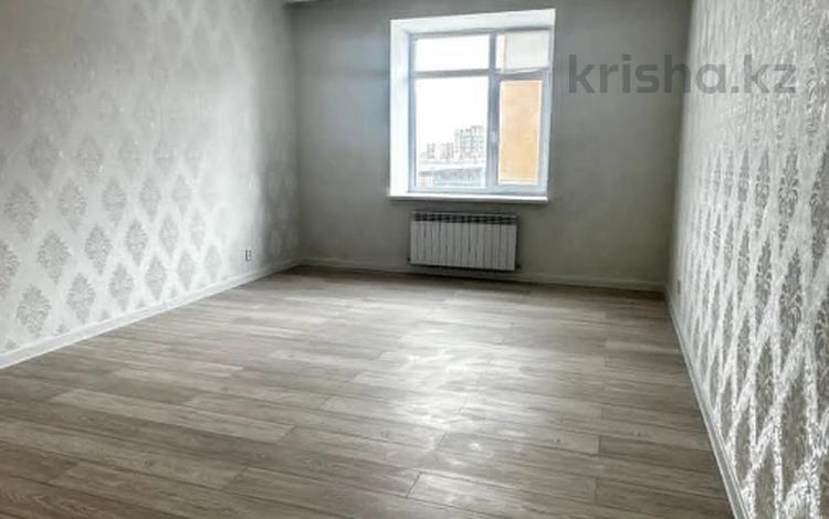 2-бөлмелі пәтер · 75.5 м² · 2/5 қабат, мкр. Алтын орда, бағасы: 35 млн ₸ в Актобе — фото 9
