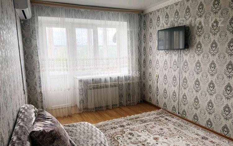 1-комнатная квартира · 30 м² · 5/5 этаж, Бр.жубанова — 8мкр за 50 000 ₸ в Актобе — фото 2