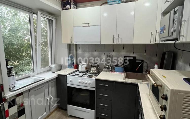 3-комнатная квартира · 53.7 м² · 3/5 этаж, Горняков — Рядом магазин Восход за 16.3 млн 〒 в Рудном — фото 2