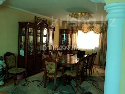 Отдельный дом · 6 комнат · 322 м², Энтузиастов 14 за 300 000 〒 в Павлодаре