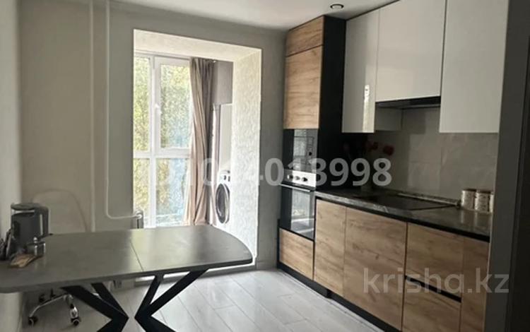 2-бөлмелі пәтер · 65 м² · 2/6 қабат, Утепова 38 — Есенберлина, бағасы: 350 000 ₸ в Усть-Каменогорске — фото 2
