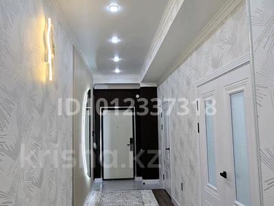 3-бөлмелі пәтер · 85.5 м² · 2/9 қабат, Мкр. Шымсити 25Б, бағасы: 300 000 ₸ в Шымкенте, Каратауский р-н