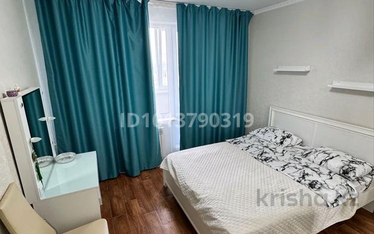 3-бөлмелі пәтер · 72 м² · 8/9 қабат, 5 микрорайон 2 — 5 садик, бағасы: 350 000 ₸ в Аксае — фото 2
