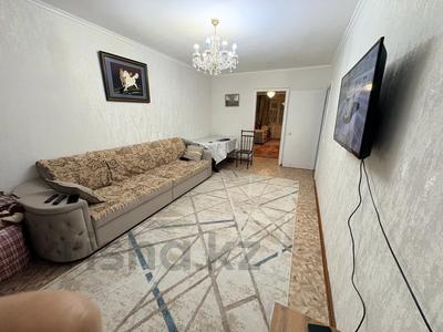 2-комнатная квартира · 44.4 м² · 2/5 этаж, Майкудук, 12й микрорайон 67а за 10.5 млн ₸ в Караганде, Алихана Бокейханова р-н