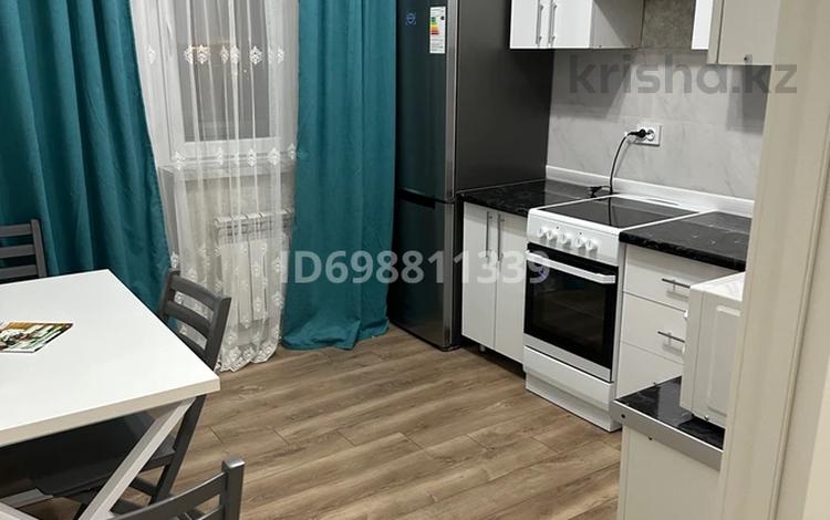 1-бөлмелі пәтер · 40 м² · 9/9 қабат · тәулік бойы, ул. Бухар жырау, бағасы: 10 000 〒 в Астане, Есильский р-н — фото 2