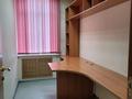 Свободное назначение, офисы, салоны красоты, фитнес и спорт, медцентры и аптеки, образование, развлечения, кабинеты и рабочие места · 237 м² за 400 000 ₸ в Караганде, Казыбек би р-н — фото 9