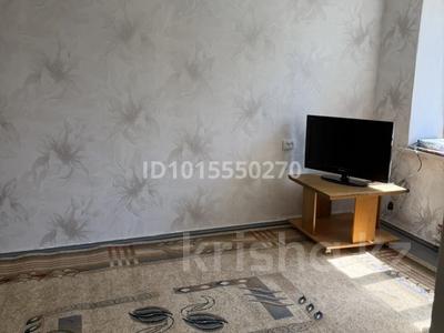 2-комнатная квартира · 42 м² · 4/4 этаж, Абая 200 за 120 000 ₸ в Таразе