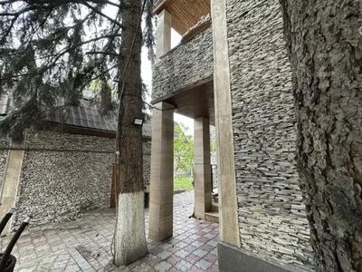 Отдельный дом · 7 комнат · 292.8 м², Рубинштейна за 2 млн 〒 в Алматы, Медеуский р-н