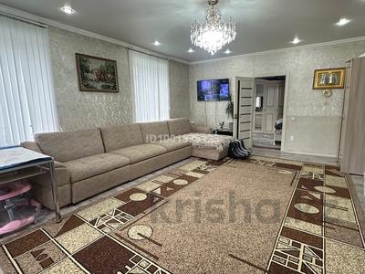 Продажа домов и дачи в Акмолинской обл.: Отдельный дом · 4 комнаты · 120 м² · 10 сот., Коволевский 40 за 22 млн 〒 Отдельный дом · 4 комнаты · 120 м² · 10 сот., Коволевский 40 за 22 млн 〒 в Кокшетау