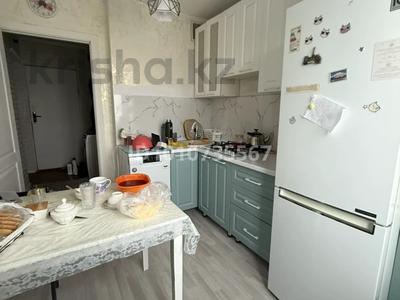 2-бөлмелі пәтер · 43 м² · 4/4 қабат, Алдабергенова 30а, бағасы: 13.8 млн ₸ в Талдыкоргане, мкр Самал