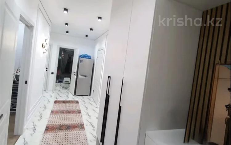2-бөлмелі пәтер · 73.9 м² · 7/9 қабат, Самал, бағасы: 32.5 млн ₸ в Уральске — фото 2