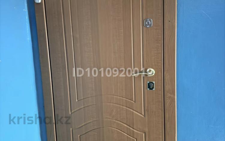 3-бөлмелі пәтер · 64 м² · 2/5 қабат, мкр Омега, Захарова — Возле 26 школы, бағасы: 18.5 млн ₸ в Уральске — фото 16